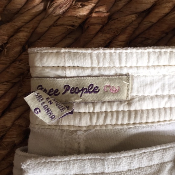 Free People velvet pants. Cream. Size 6 - Picture 6 of 6